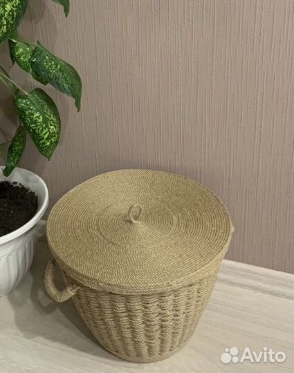 Корзина плетеная