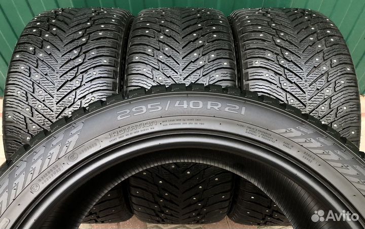 Nokian Tyres Hakkapeliitta 10p SUV 295/40 R21