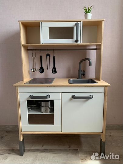 Детская кухня IKEA дуктиг с посудой IKEA