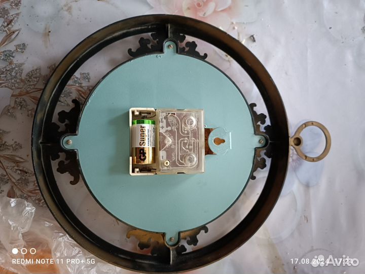 Часы настенные СССР янтарь кварц