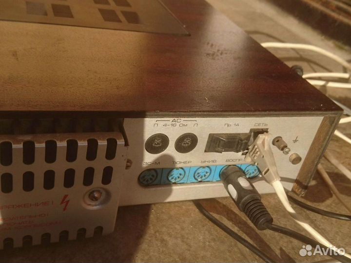 Усилитель мощности звука для колонок