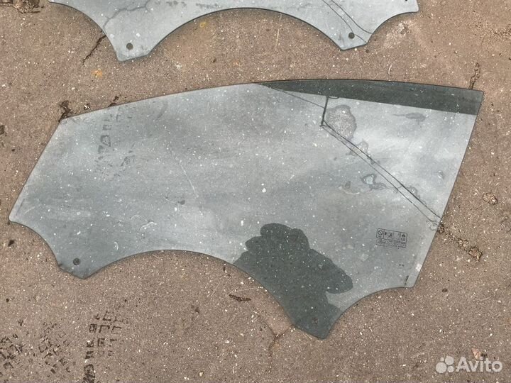 Стекло Ford Mondeo 4 2008 blue