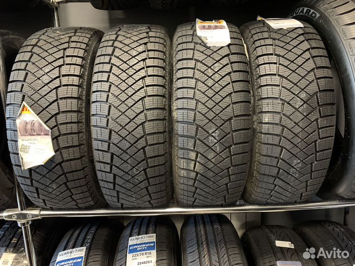 Pirelli Ice Zero FR 225/50 R17 98H