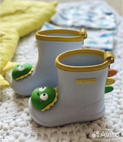 Продам детские вещи