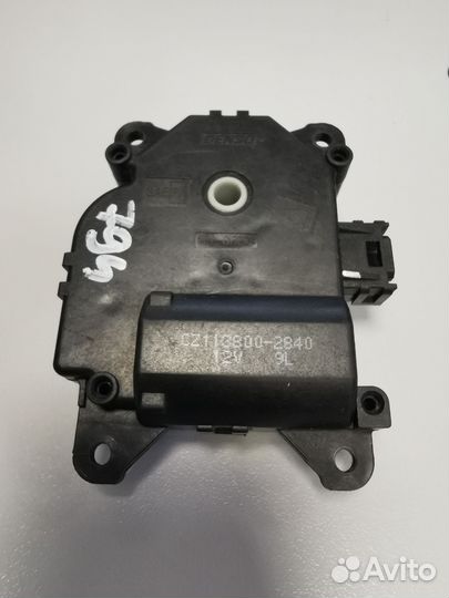 Мотор управления заслонкой печки Mitsubishi