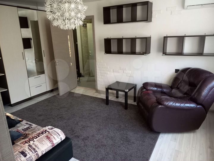 2-к. квартира, 40 м², 1/5 эт.
