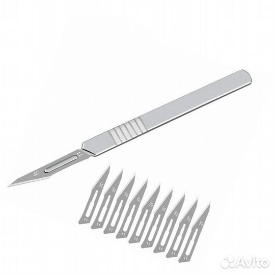 Скальпель хирургический № 11 со сменными лезвиями