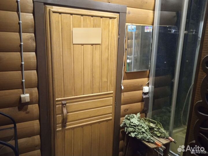 Баня с дровяной печью, река, лес