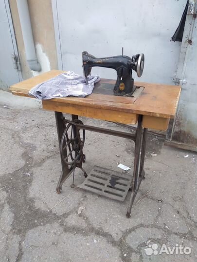 Швейная машинка ножная подольск