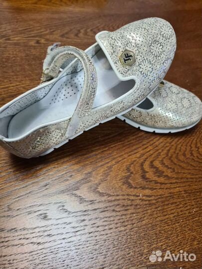 Туфли для девочки 28 размер
