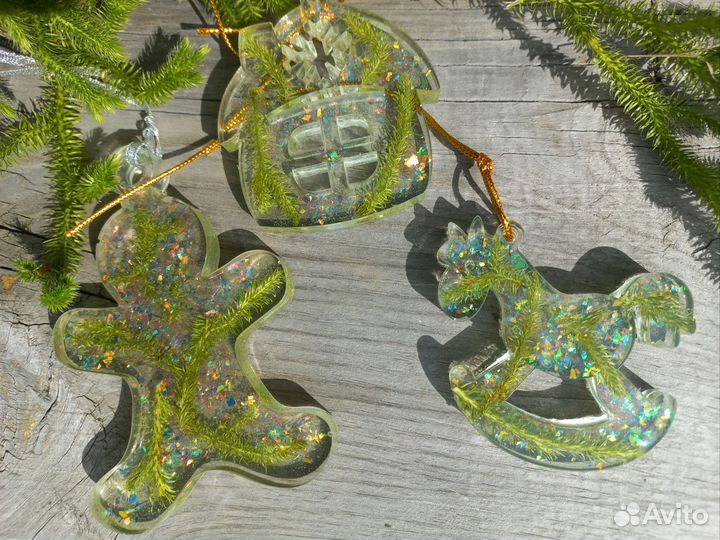 Елочные игрушки из эпоксидной смолы