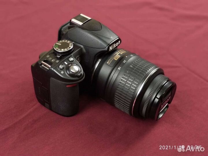 Nikon D3100 в идеальном состоянии