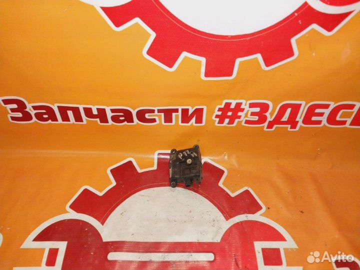 Сервопривод заслонки отопителя Nissan Primera QP12