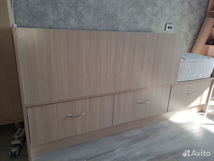 Детская кровать от 3 лет с бортиками