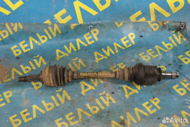 Полуось передняя левая Toyota Avensis
