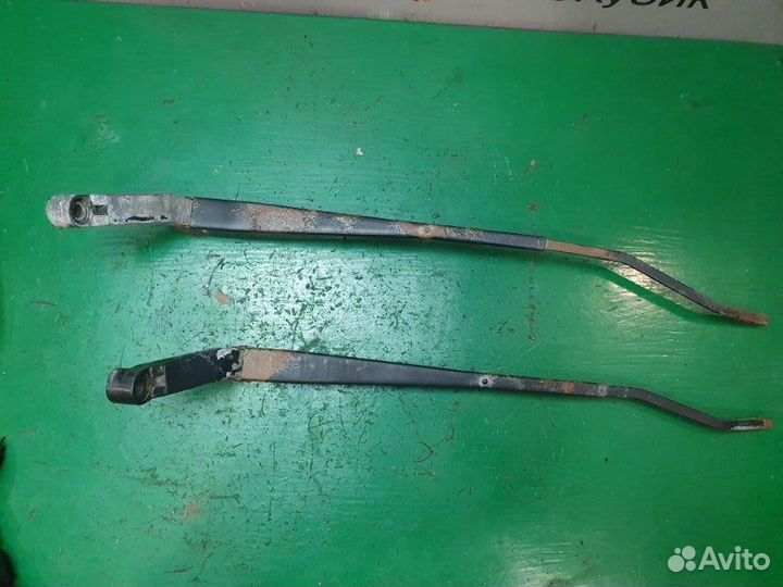 Поводок дворника передний Lifan Solano седан