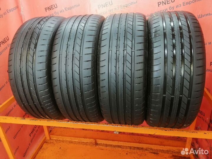 Goodyear EfficientGrip 235/45 R19 95V