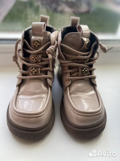 Ботинки для девочки 28