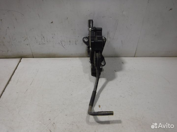 Педаль газа Lexus LS 460