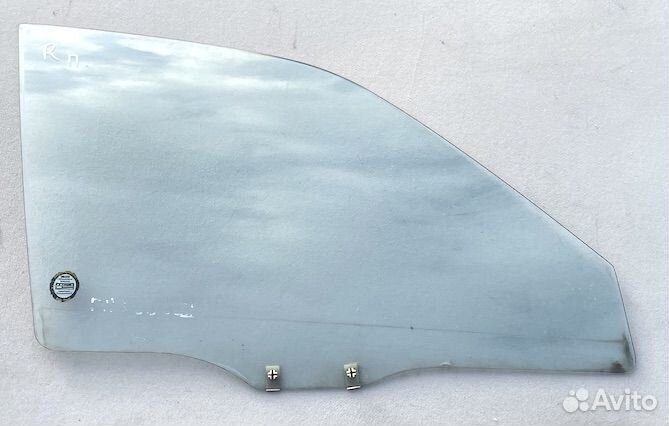 Мицубиси Галант Стекло двери правое переднее Прав