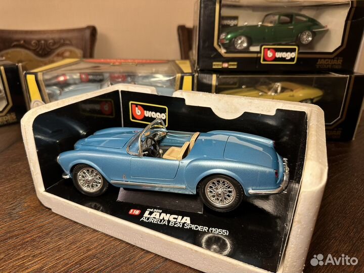 1:18 Bburgo Italy: Mercedes 300SL, Jaguar E-type