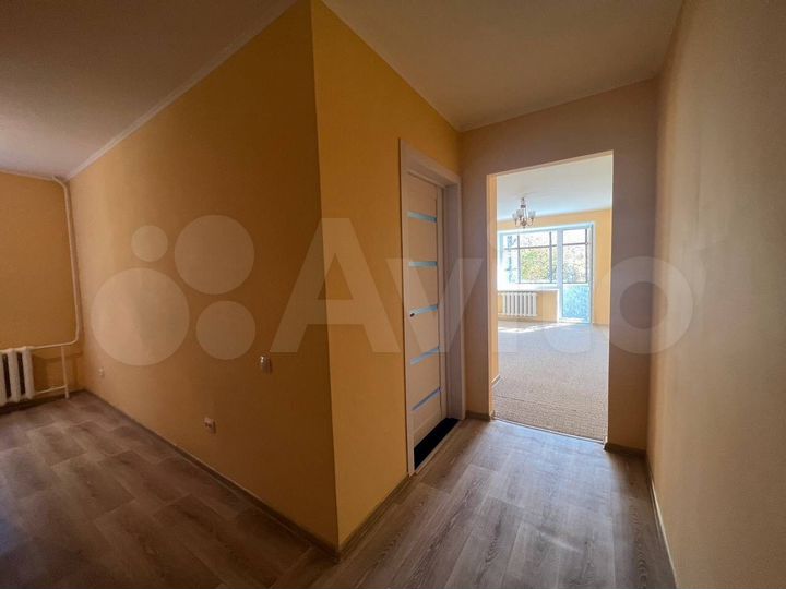 3-к. квартира, 52 м², 2/5 эт.