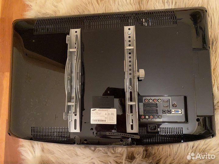 Телевизор samsung le32r81b C