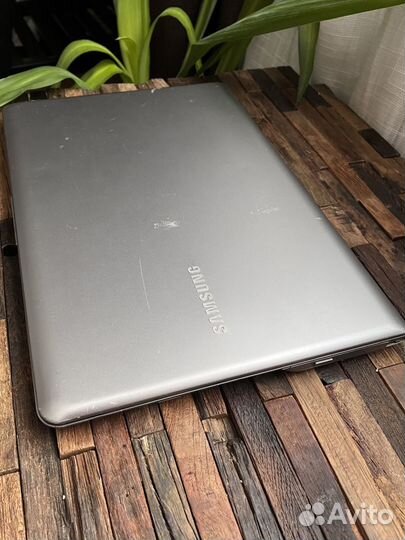 Samsung NP530U4C-S02RU