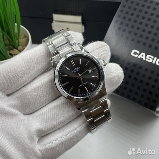 Часы Casio Quartz
