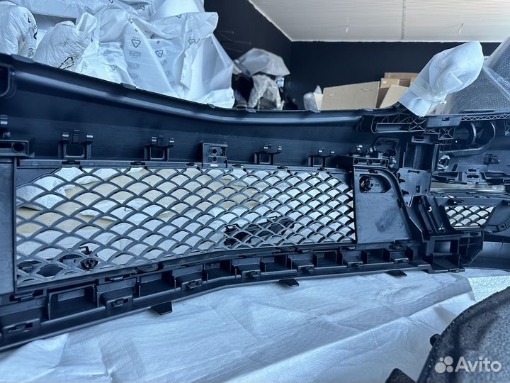 Mercedes benz w204 передний бампер 6.3 amg рест