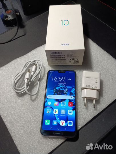 HONOR 10, 4/64 ГБ