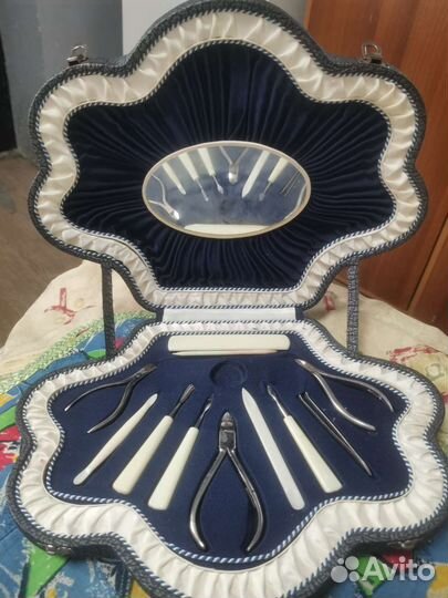 Старинный дамский набор для маникюра