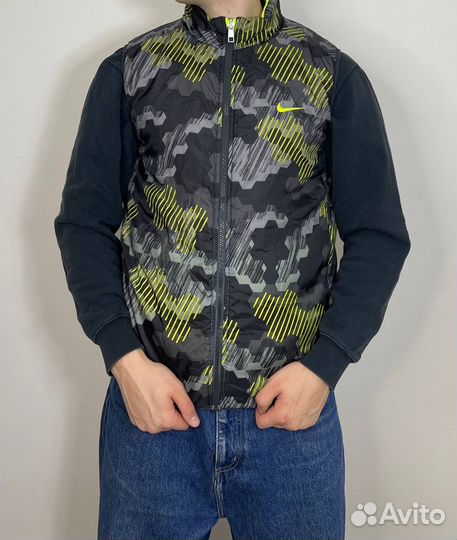 Жилет двухсторонний Nike