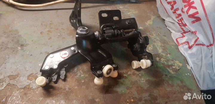 Ролики сдвижной двери форд транзит кастом,джамбо