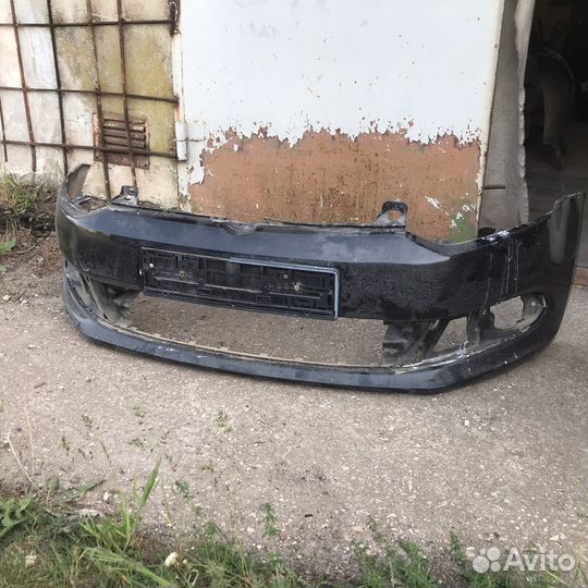 Продам передний бампер
