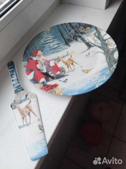 Декоративная тарелка с новогодним рисунком