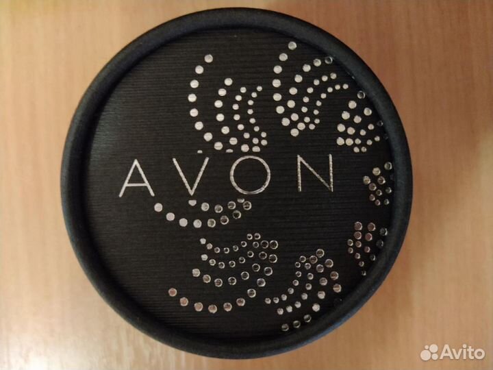 Пуховка в футляре