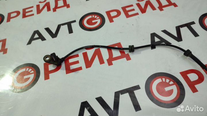 Датчик ABS передний правый Nissan Wingroad WFY11