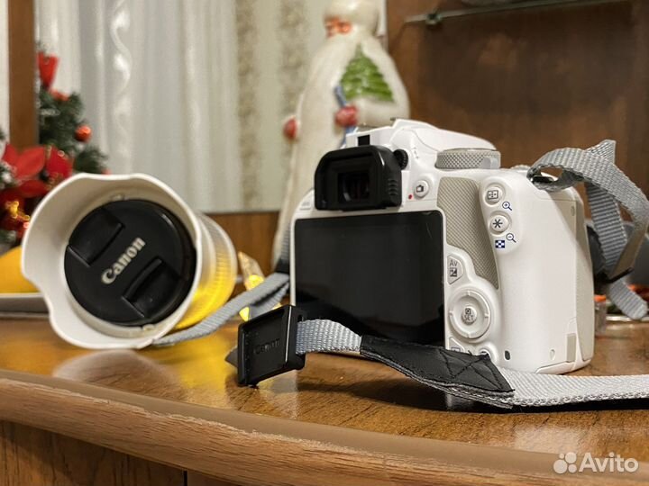 Фотоаппарат Canon 100d (Белый)