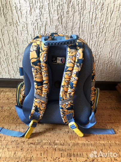 Рюкзак школьный