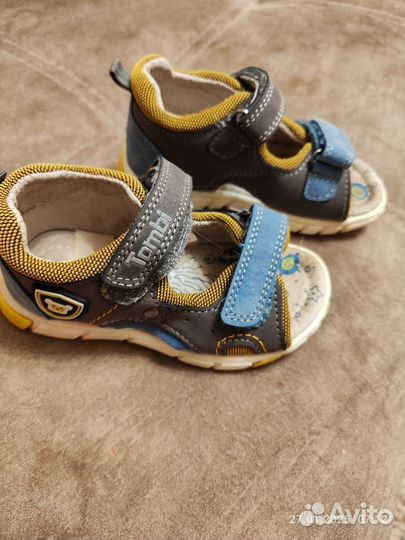 Сандалии детские для мальчиков 24