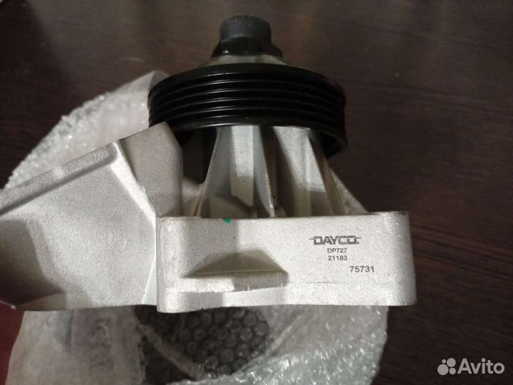 Водяной насос охлаждения бмв