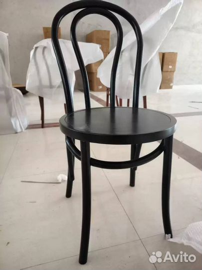 Стул черный дерево