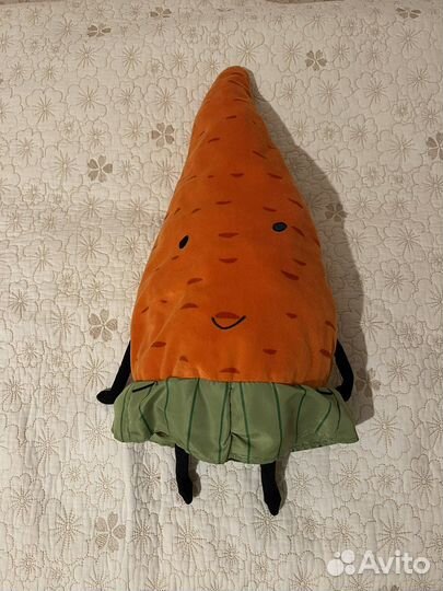 Мягкие игрушки брокколи и морковь IKEA