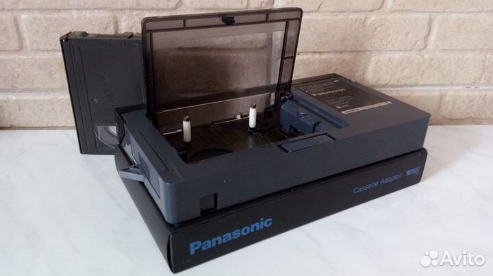 Panasonic кассетный адаптер VHS-C - VHS