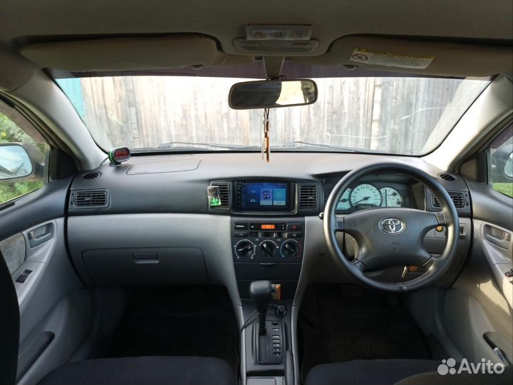 Toyota Corolla 1.6 AT, 2002, 243 000 км