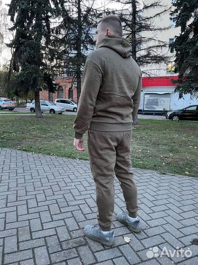 Сортивный теплый мужской костюм