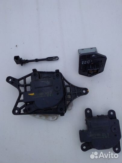 Hyundai Solaris заслонка отопителя