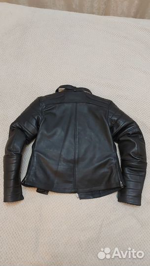 Куртка мотоциклетная кожаная женская