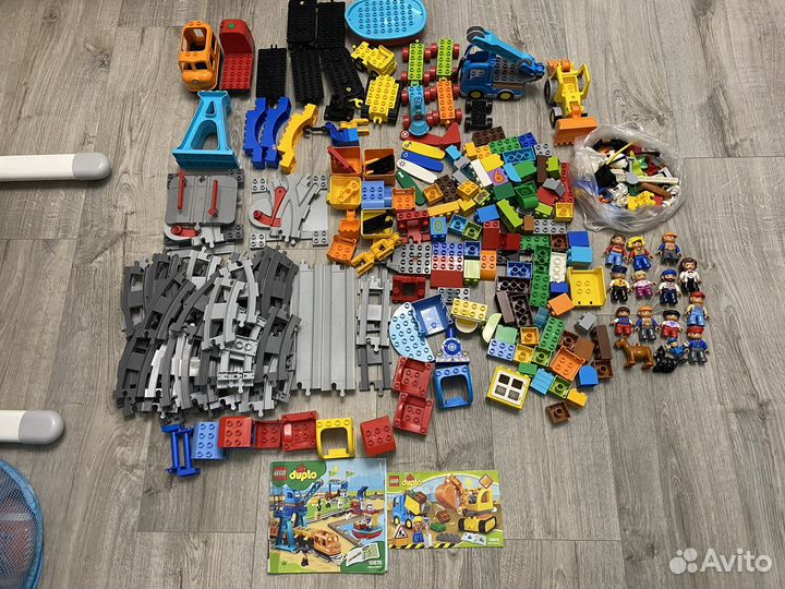 Lego duplo 10875 и 10812